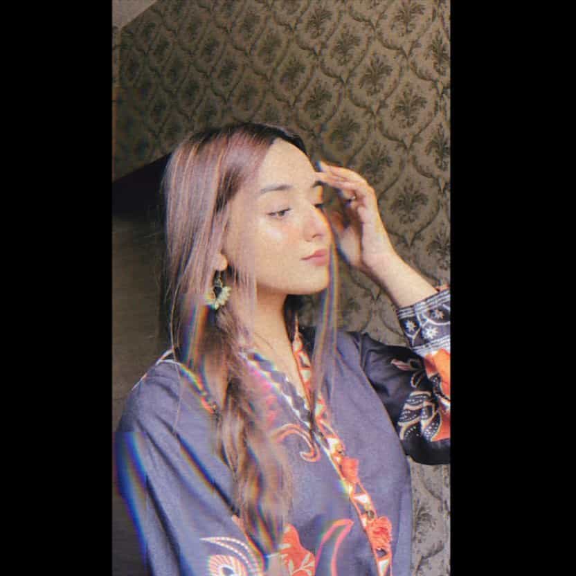 Amjad Sabri Daughter Looks Absolutely Gorgeous in Her Latest Pictures