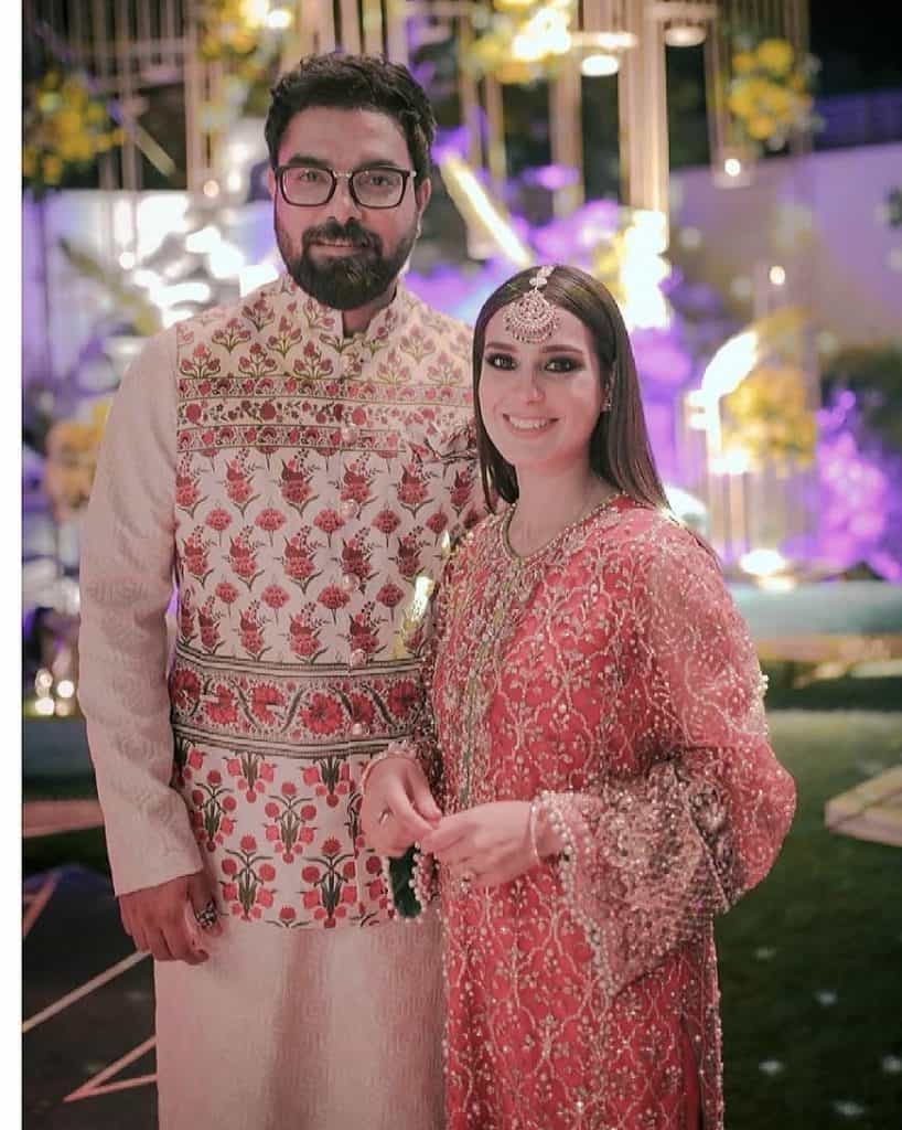 Yasir Hussain Attends A Friend's Wedding With Wifey Iqra Aziz! - Showbiz  Pakistan