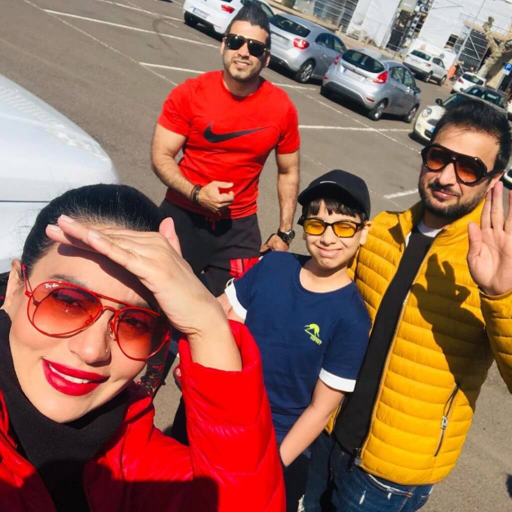 Beautiful Pictures of Sadia Imam Lovely Family Vacation