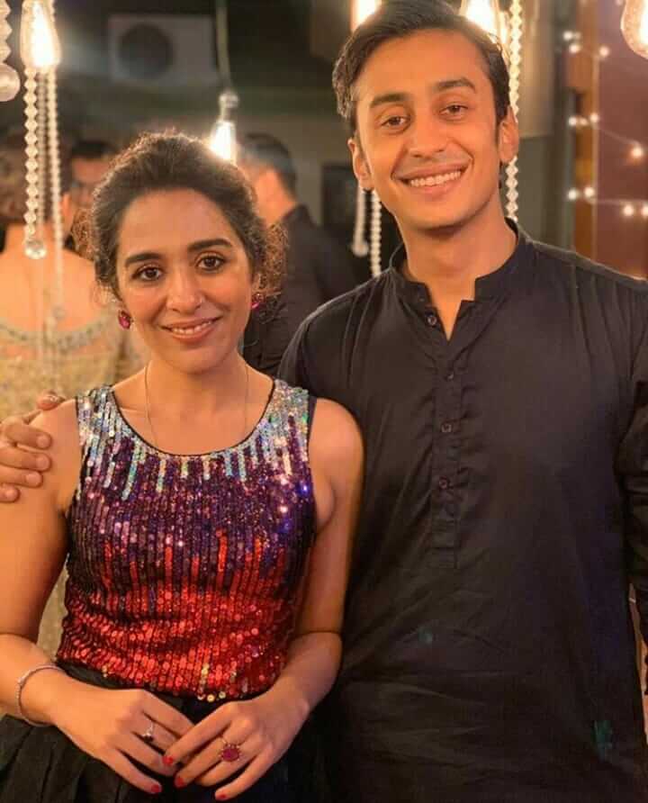Yasra Rizvi New Latest Pictures With Her Lovely Husband Abdul Hadi