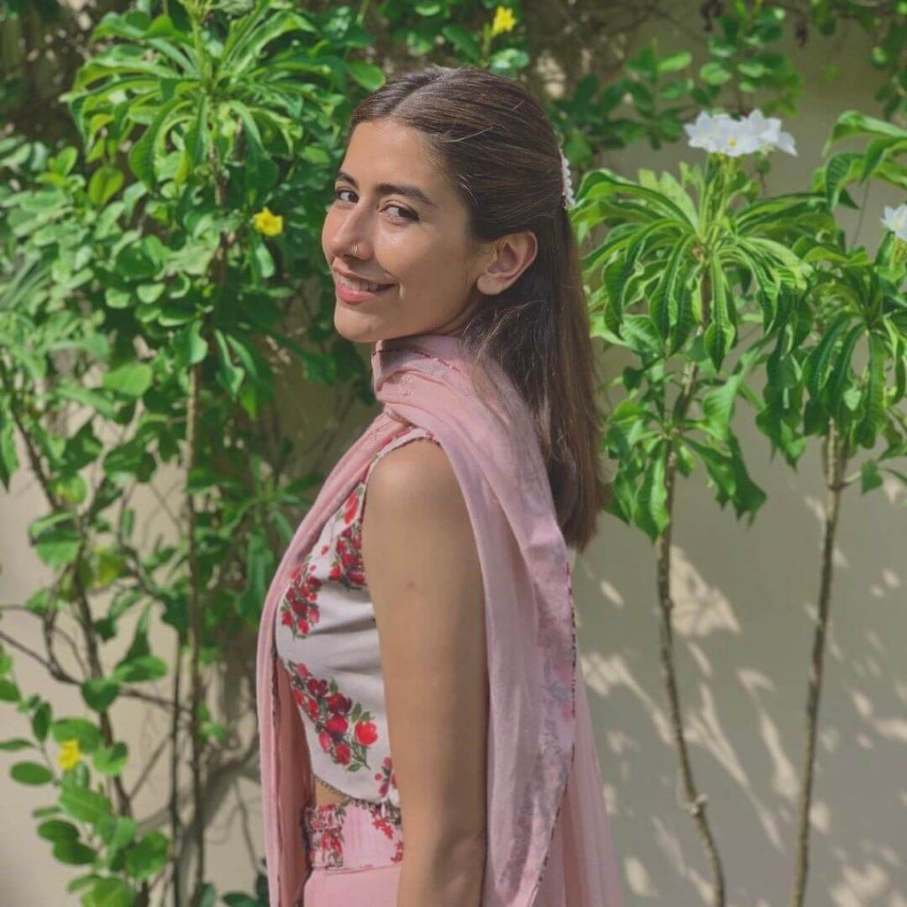 Syra Yousaf Celebrated Her Eid In 2020 Wearing A Saree