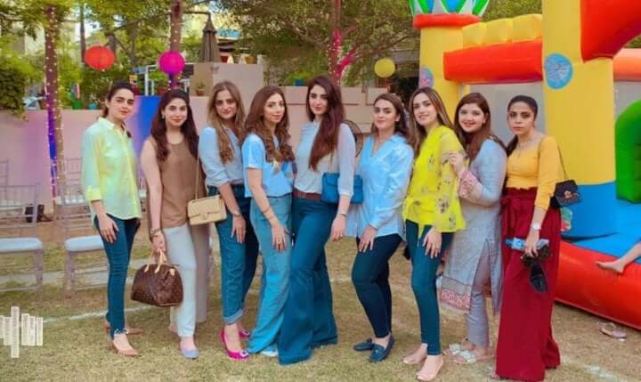 Ishq Tamasha Actress Aiman Khan Enjoying Birthday Party With Friends