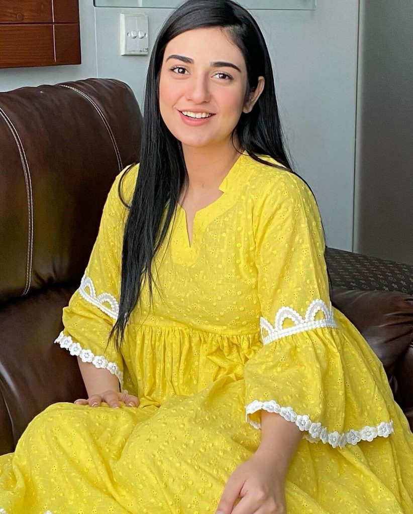 Sarah Khan Latest Beautiful Pictures From Her Instagram