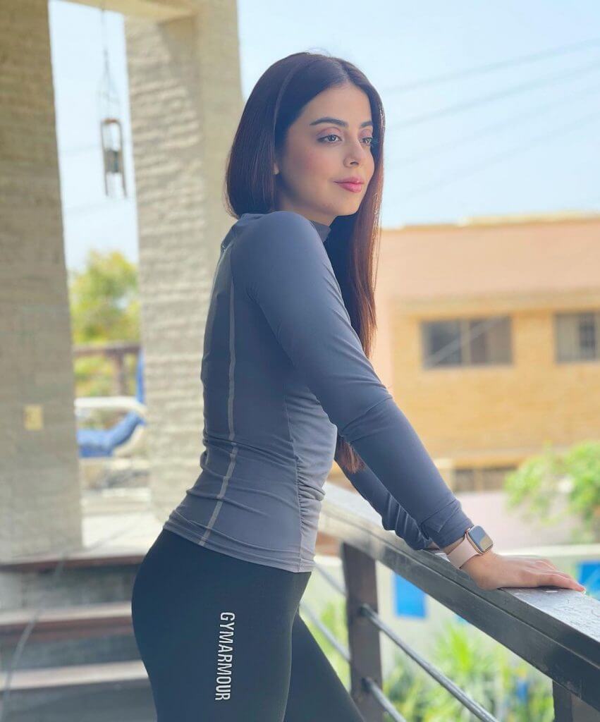 Yashma Gill Facing Criticism On Her New Pictures in Gym Wear