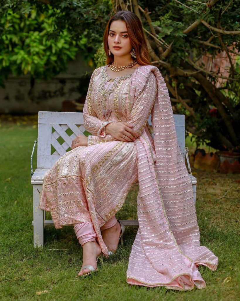 Aiman Khan And Minal Khan Eid Pictures 2021