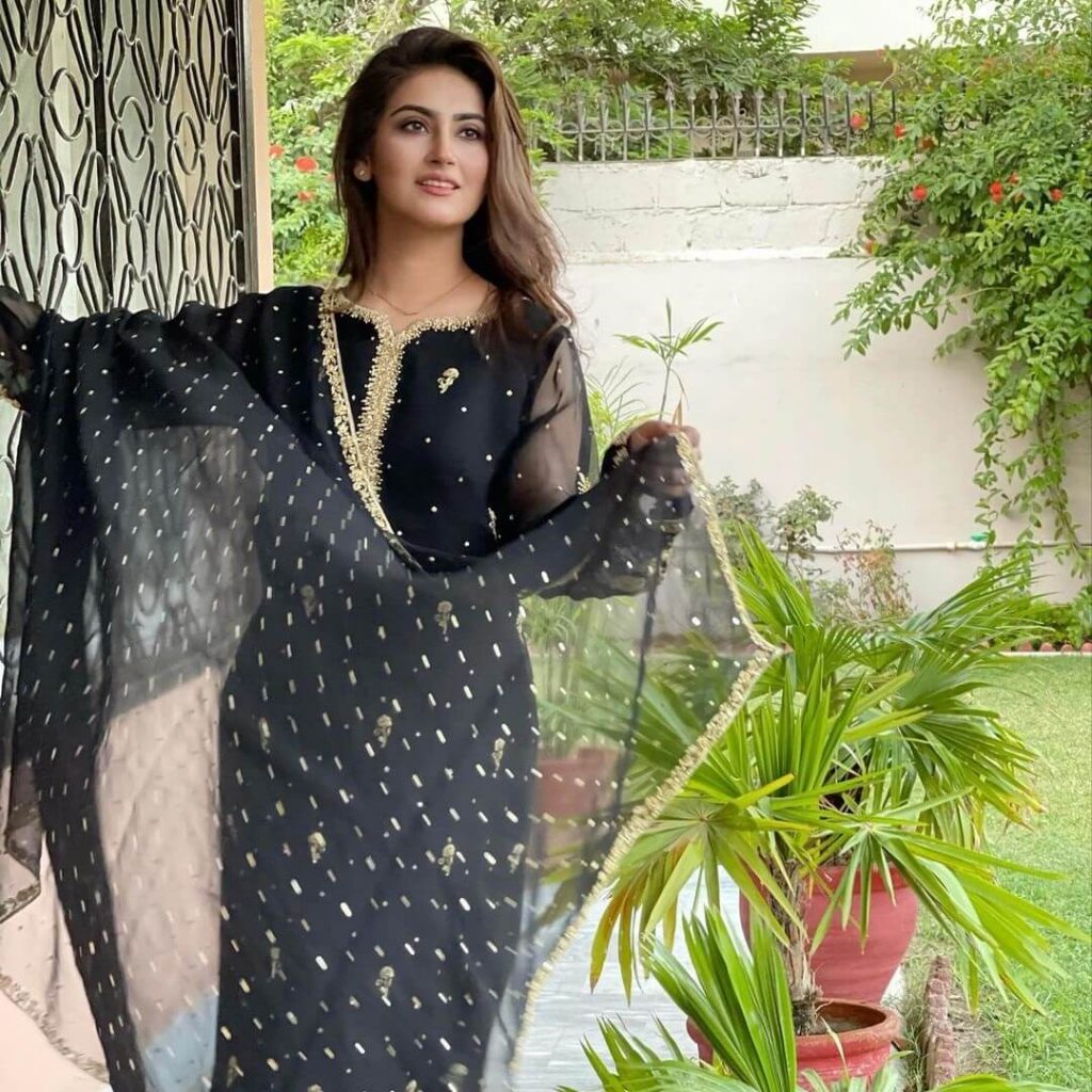 Hiba Bukhari New Pictures in Shalwar Kameez Lovely Collection