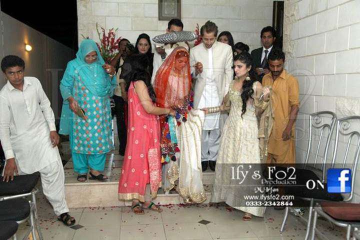 Sanam Baloch Wedding Pictures With Her Husband Abdullah Farhatullah