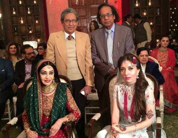 Sharmila Farooqi Mother Who Look Like Sisters Are Actually Mom And Daughter