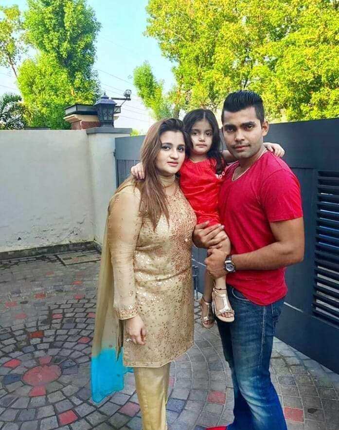 Cricketer Umar Akmal Latest Pictures With His Wife Amna - Showbiz Pakistan