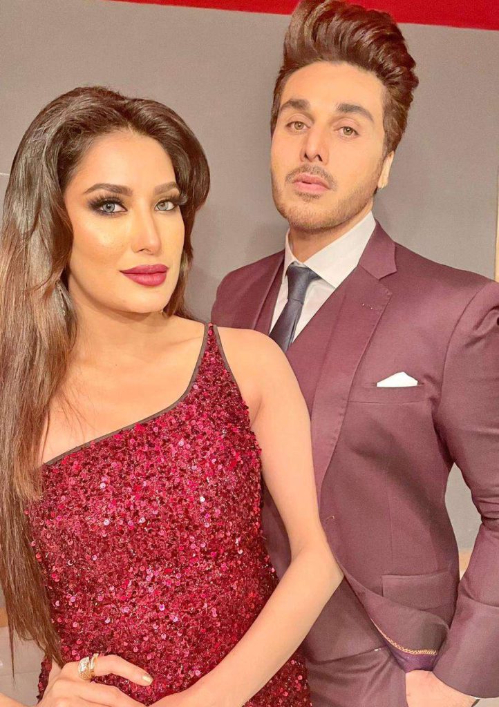 Mehwish Hayat, Ahsan Khan chemistry at Lux Awards 2021 is palpable. See pic