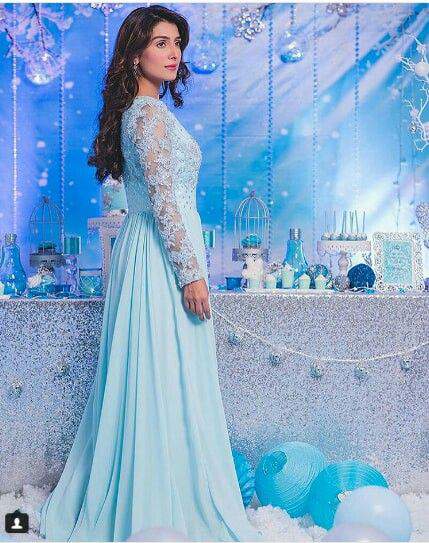 Ayeza Khan’s Latest Clicks Giving Full Vibes Of Disney Princess