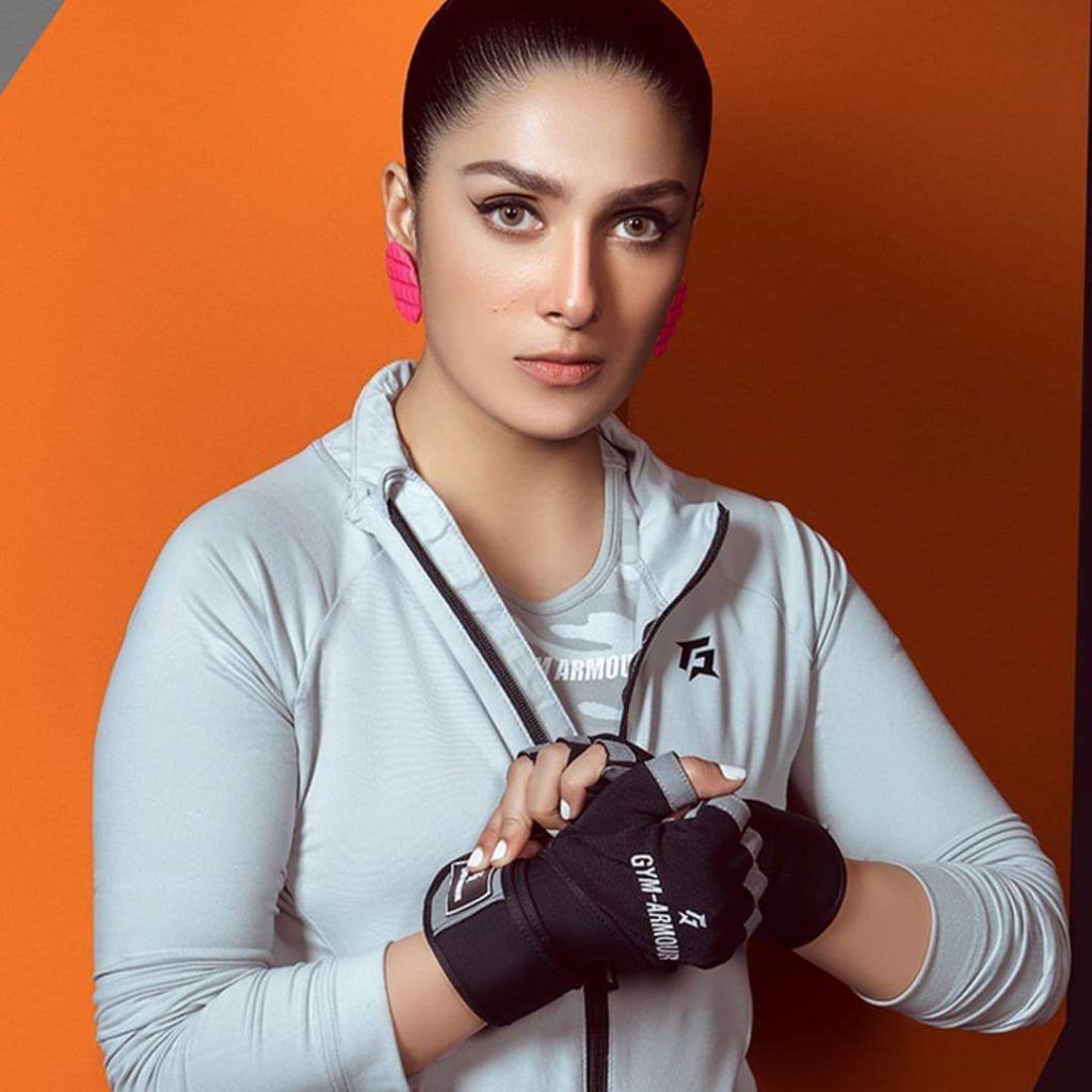 Ayeza Khan's Pictures To Motivate You To Hit The Gym Right Now