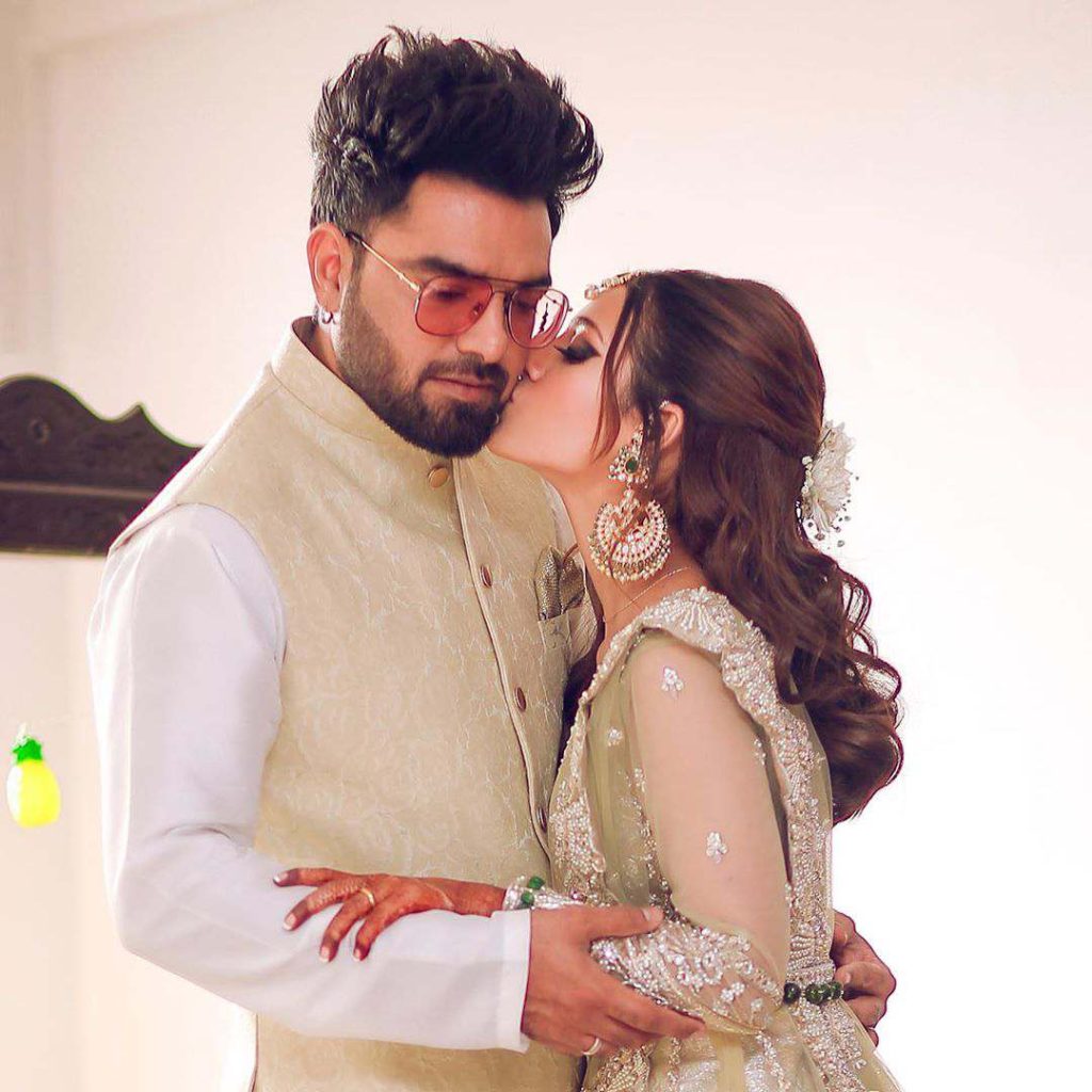 Iqra Aziz Revealed Interesting Story Behind How Yasir Hussain’s Family Met Iqra’s Mother
