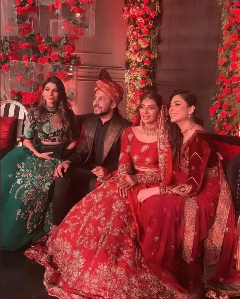 Mariam Ansari, Owais Khan finally share stunning wedding pics