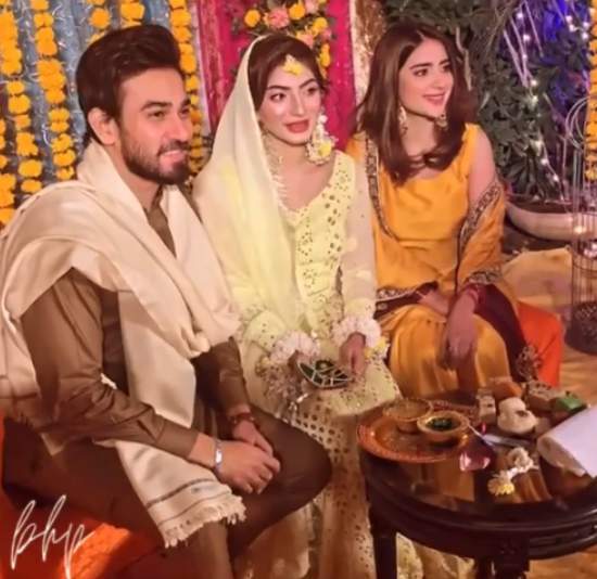 Saboor Aly And Mariam Ansari Are Manifesting Friendship Goals: Watch Beguiling Pictures From Mariam Ansari’s Mayun