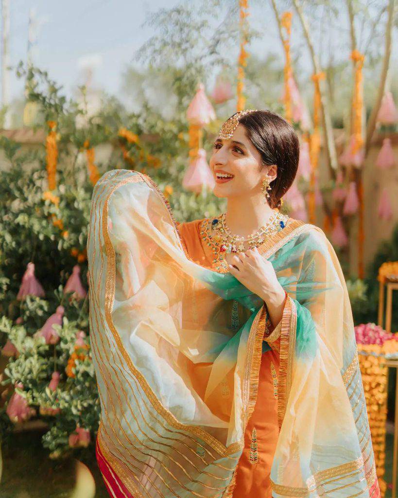 The Most Scintillating Shoot Of Urwa Hocane And Mawra Hocane For Their Brand UXM