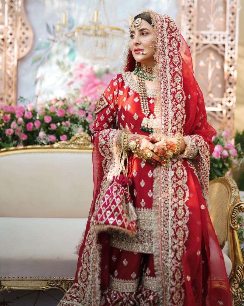 Areeba Habib really looked like Anushka Sharma at her wedding 