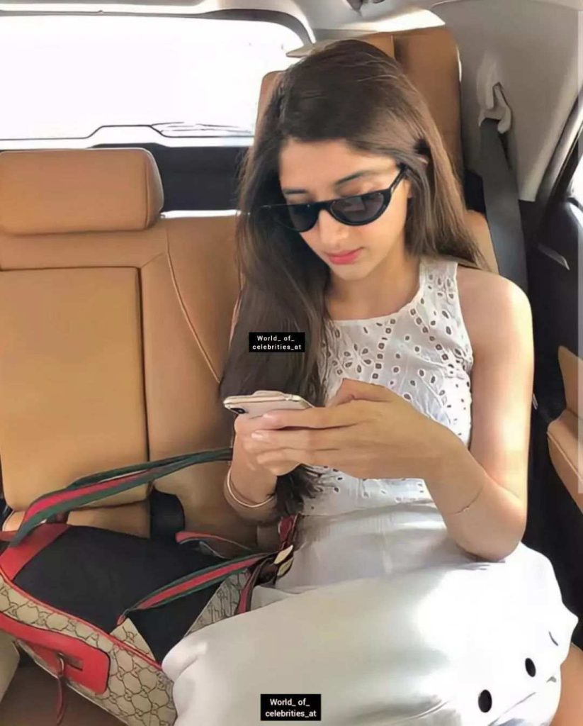 Mawra Hocane Exudes Timeless Elegance In Car Selfies