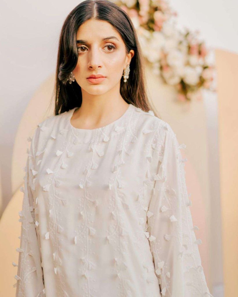Mawra Hocane And Her Mother Are Exuding Sheer Elegance In UXM’s Latest Collection