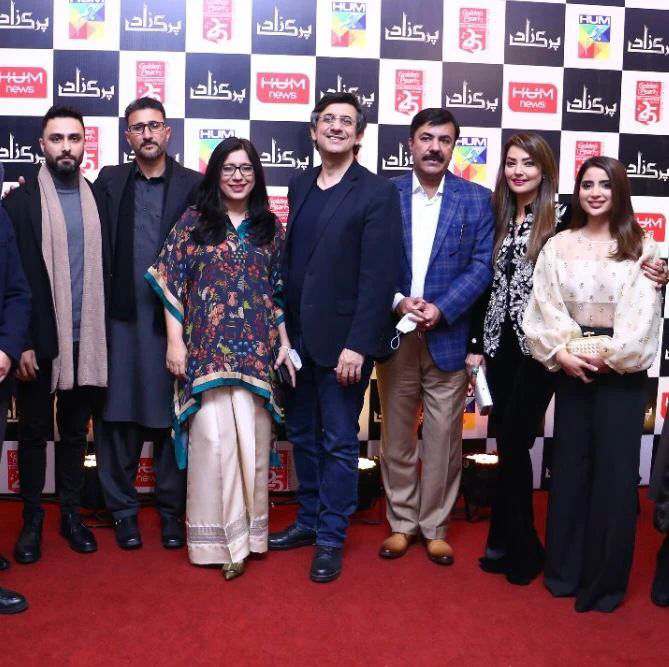 Ahmed Ali Akbar, Saboor Aly, Ushna Shah And Many More Spotted At The Red Carpet Of Parizaad's Last Episode