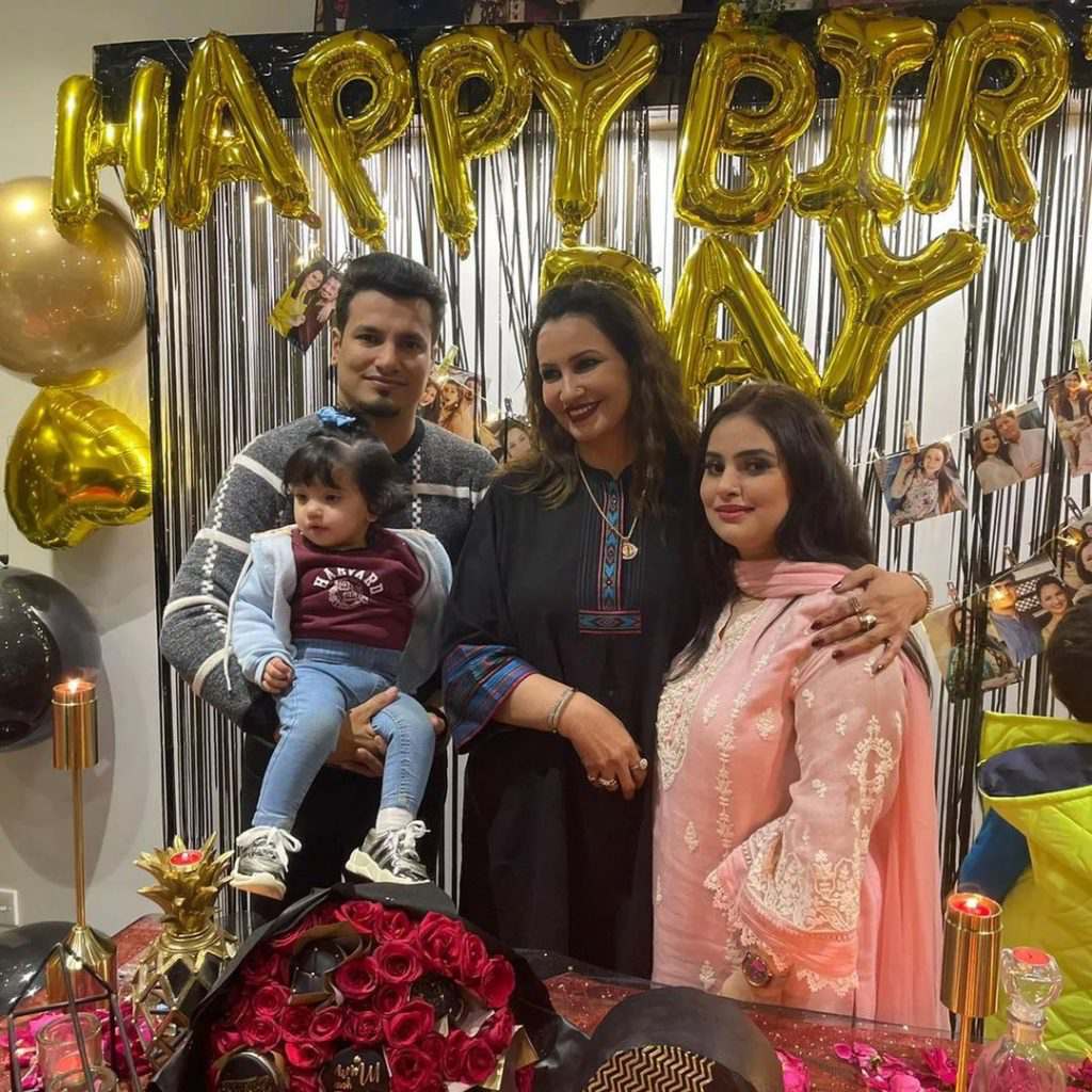 Saba Faisal celebrates her 64th birthday with family