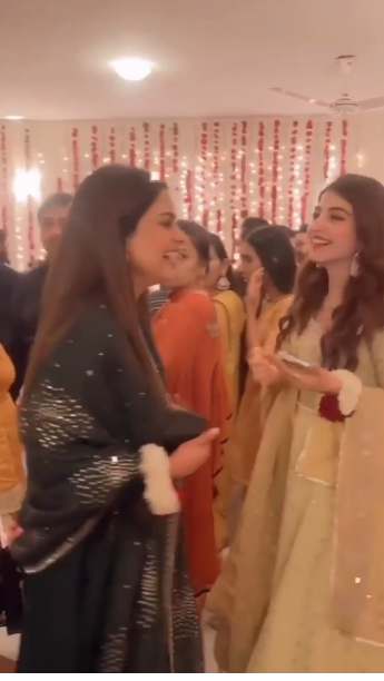 Watch: Candid moments of Sajal Aly at Saboor, Ali Mayun