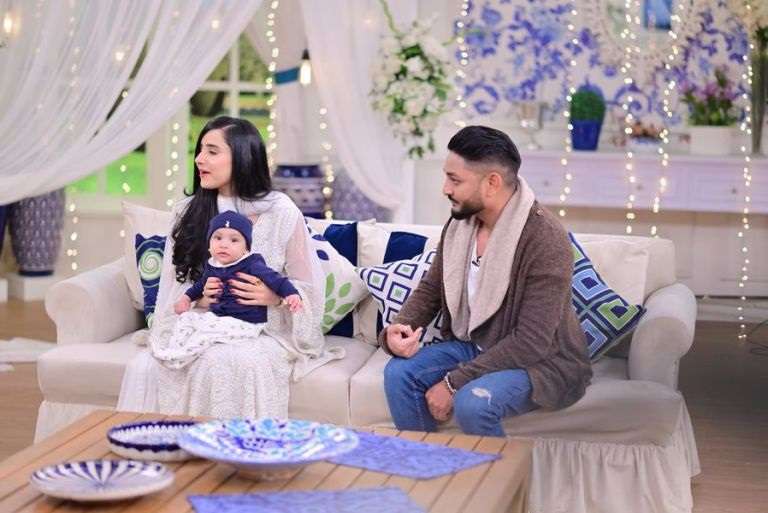 Saniya Shamshad Makes Magnificent Appearance With Husband In Nida Yasir's Show