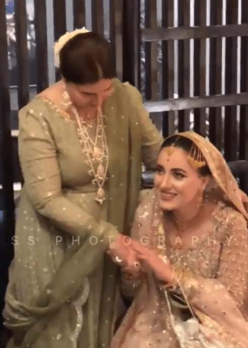 Shagufta Ejaz’s Spectacular Look From Her Daughter’s Wedding Day