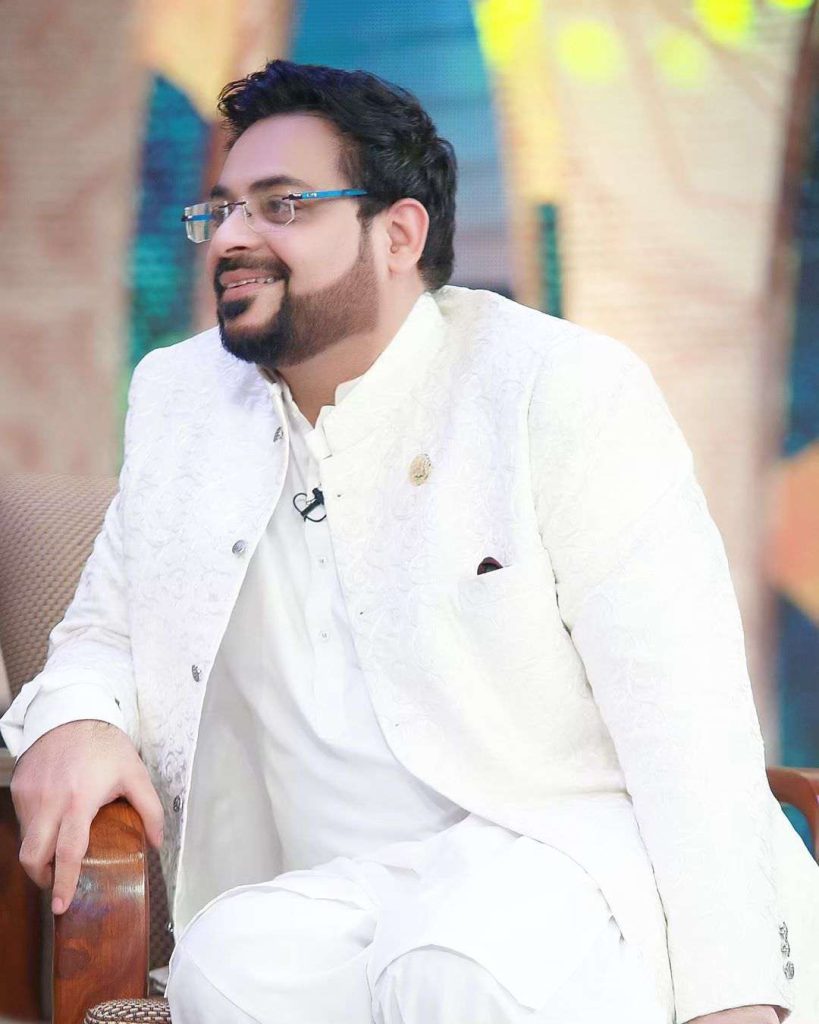 Watch Video: Mein Akela Reh Gaya Hun, Aamir Liaquat Unveiling The Facts Concerning His Divorce With Tuba