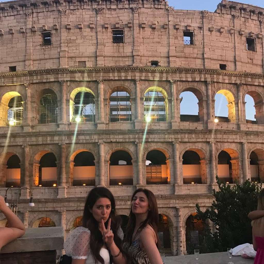 Mahira Khan Vacationing In Rome, Charismatic Clicks Are Definitely A Sight For Sore Eyes