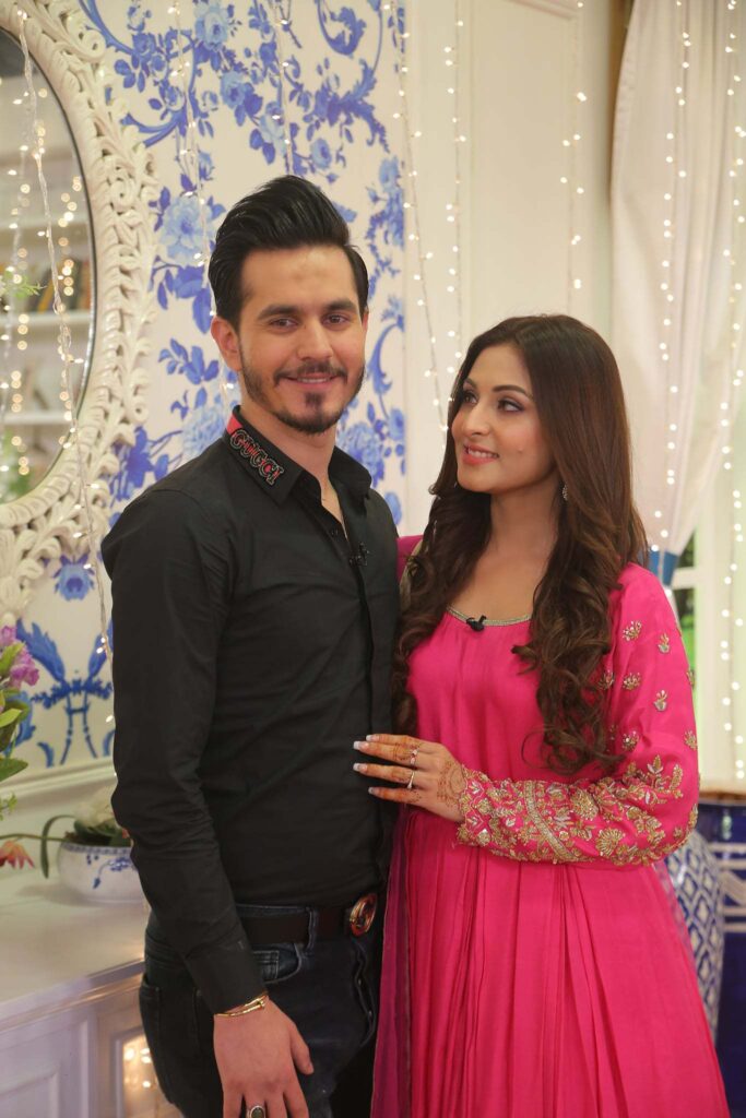Aruba Mirza appears with her husband Harris Suleman in Good Morning Pakistan