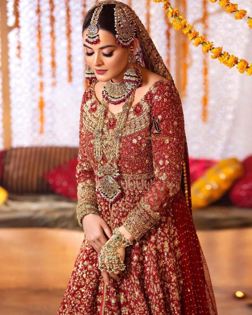 Minal Khan flaunts in her latest bridal campaign