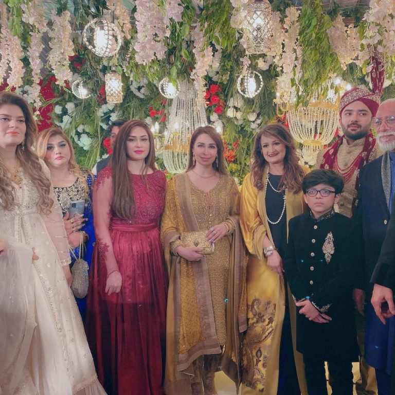 Reema Khan arrives at the wedding of Khalil-ur-Rehman Qamar's son