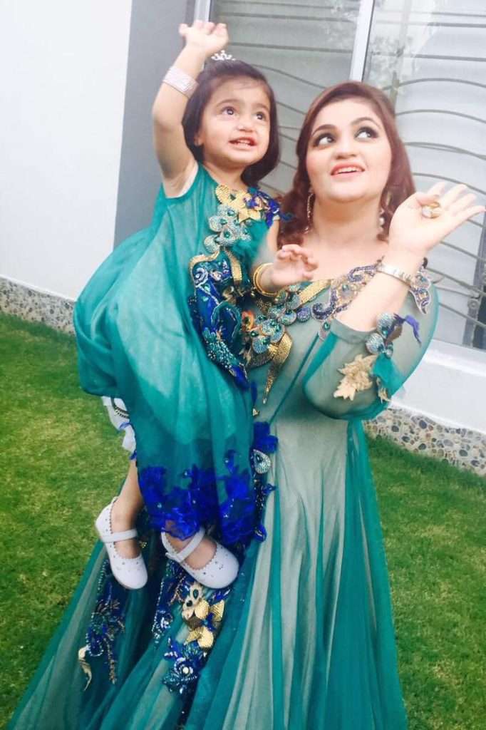 Umar Akmal, Noor Amna blessed with a baby girl