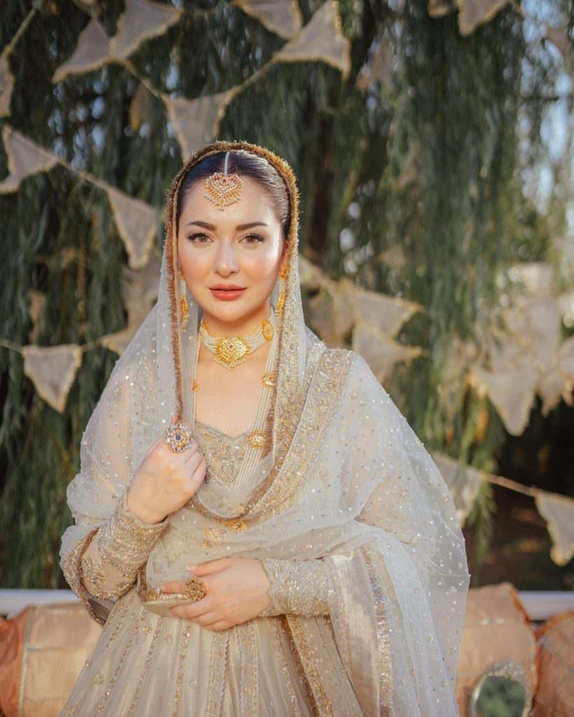 Fans are drooling over the recent bridal shoot of Hania Aamir