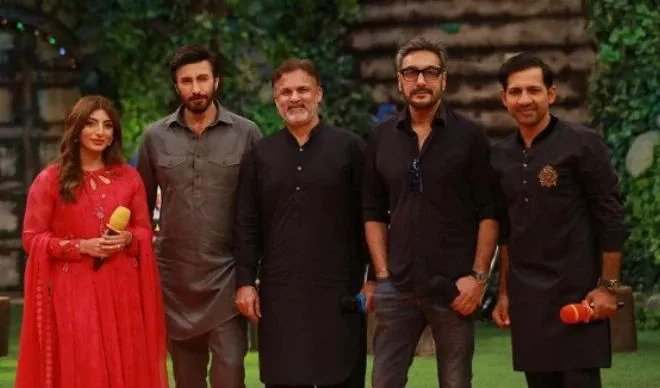 In pictures: Actress Mariam Ansari Makes Special Appearance With Father-in-law Moin Khan In Jeeto Pakistan