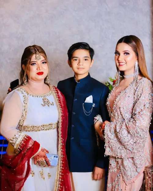 Rabeeca Khan shares some beautiful pictures with her family