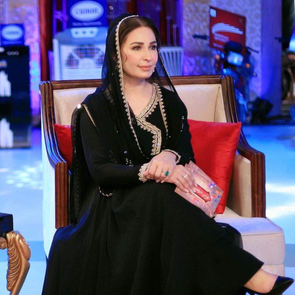 Alluring clicks of evergreen Reema Khan from her Ramadan transmission