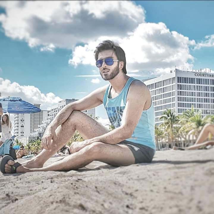 Fans are not happy with Imran Abbas’s summer look