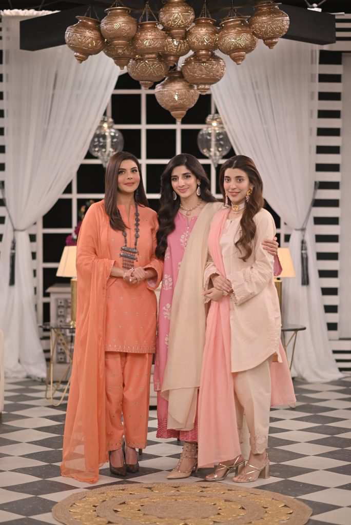 Urwa Hocane and Mawra Hocane looking absolutely gorgeous in UXM dresses at Good Morning Pakistan