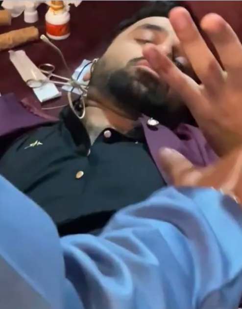 Ary News Anchor Waseem Badami’s Hand Got Injured Badly