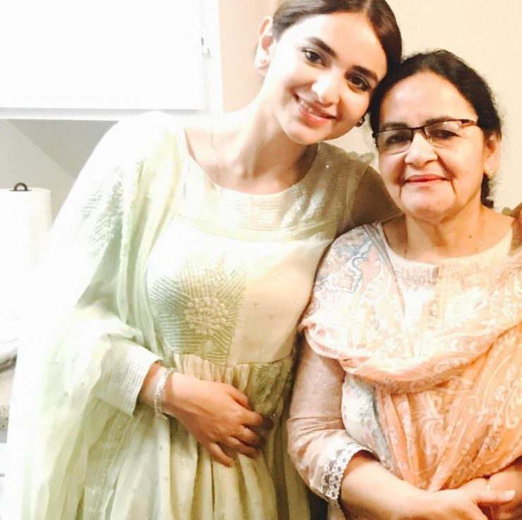 Yumna Zaidi celebrates Eid with family - Check viral photos