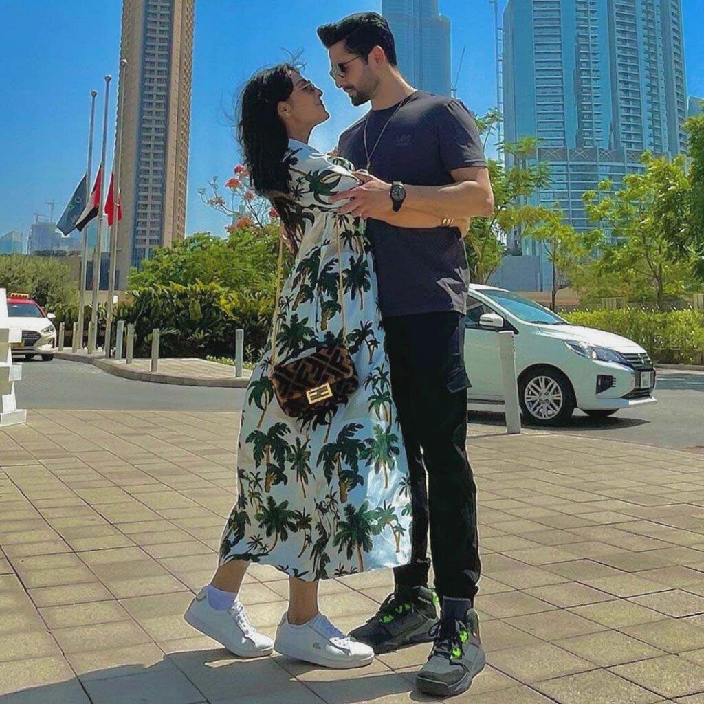Ayeza Khan And Danish Taimoor Are Exuding Perfect Romance Goals In Their Latest Pictures From Vacations