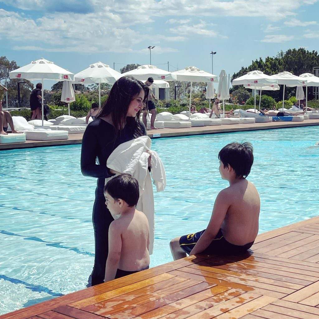 Fatima Effendi Stuns Fans In Black Swimming Costume: Drops Pictures From Her Tour To Turkey