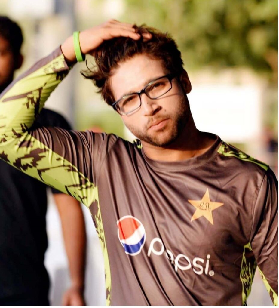 Cricketer Imam Ul Haq got a live marriage proposal from a girl in his recent interview