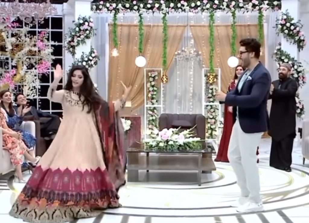 Neelam Muneer And Ahsan Khan Are Winning Hearts With Their Dance Performance At An Eid Show