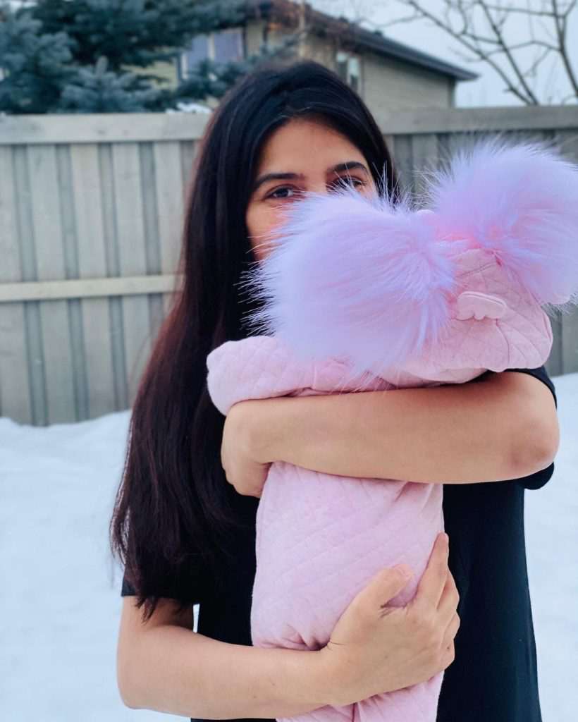Sanam Baloch Posts Fascinating Pictures With Her Pretty Daughter On Monther’s Day