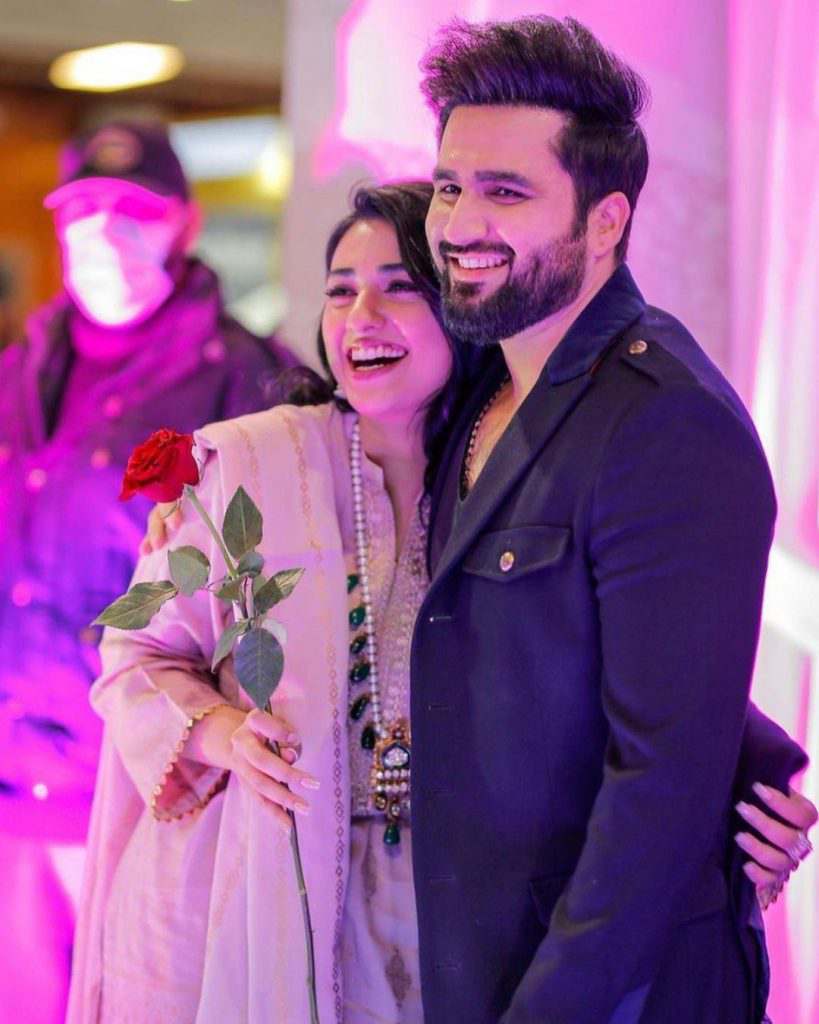Sarah Khan says that many boys have started showing love to their wives after seeing Falak's love for me