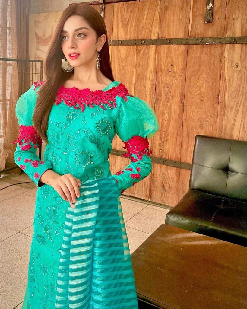 Alizeh Shah Drops Some Charismatic Pictures In Gorgeous Green Hue Attire