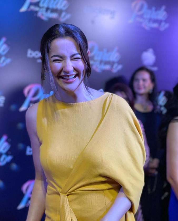Hania Aamir’s most stunning countenance in yellow outfit